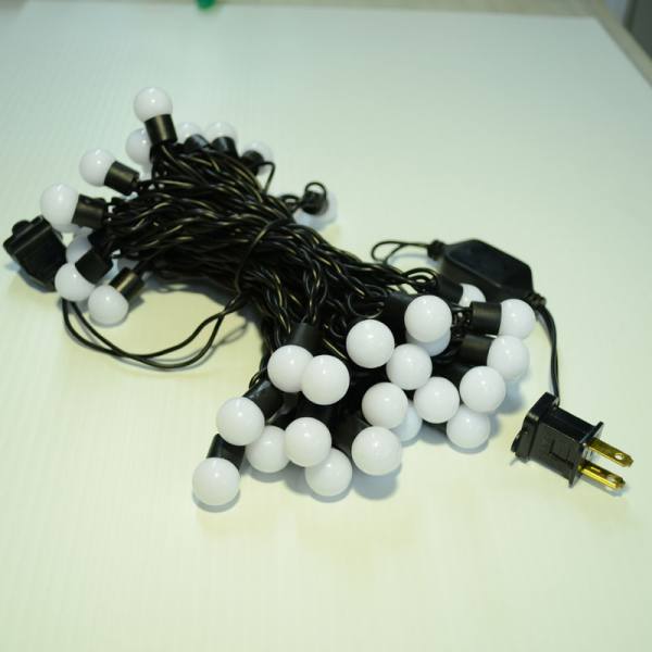 Guirnalda de luces LED G15 (cambia de color)